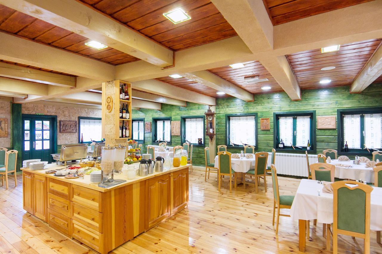 Hotel & Resort Gacka Mojkovac Luaran gambar